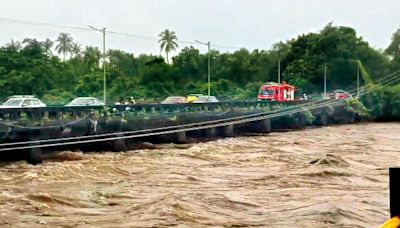 Thane, Raigad locals on edge as rivers swell amid heavy downpour