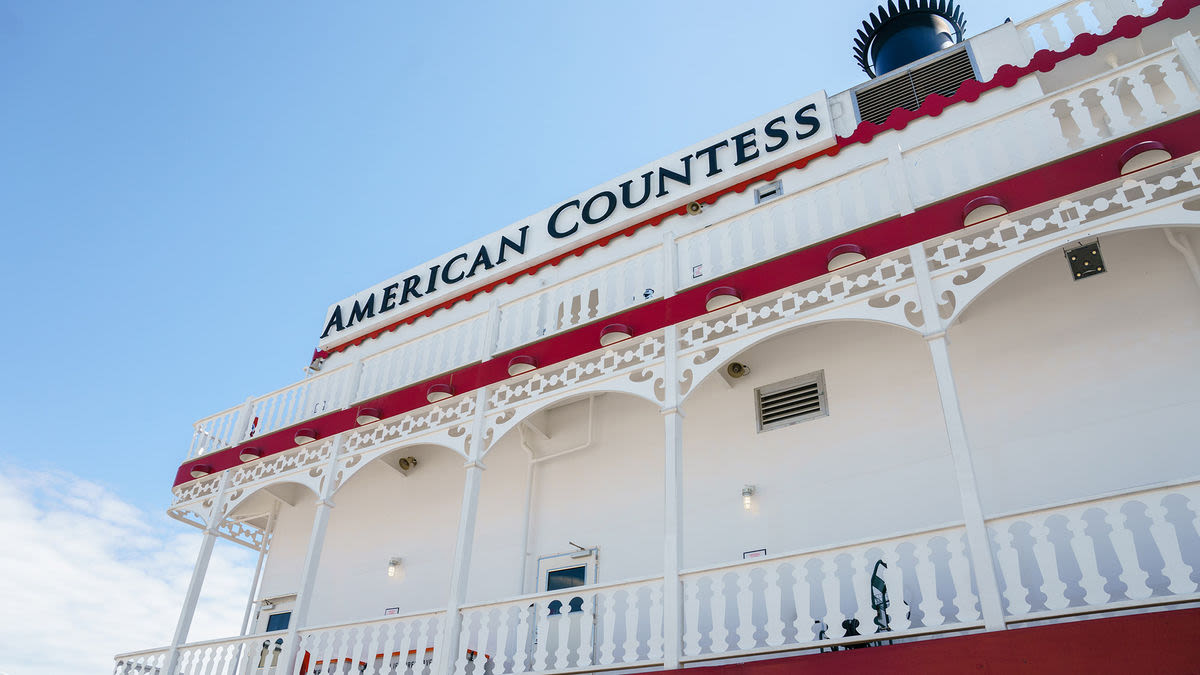 American Duchess and American Countess paddlewheelers will be scrapped