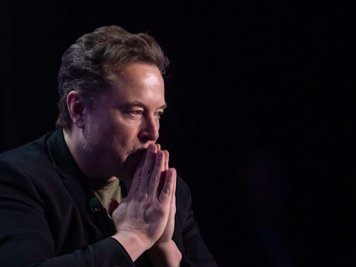 Elon Musk endorses Trump after shooting at campaign rally as political risk expert warns ‘US democracy in crisis’