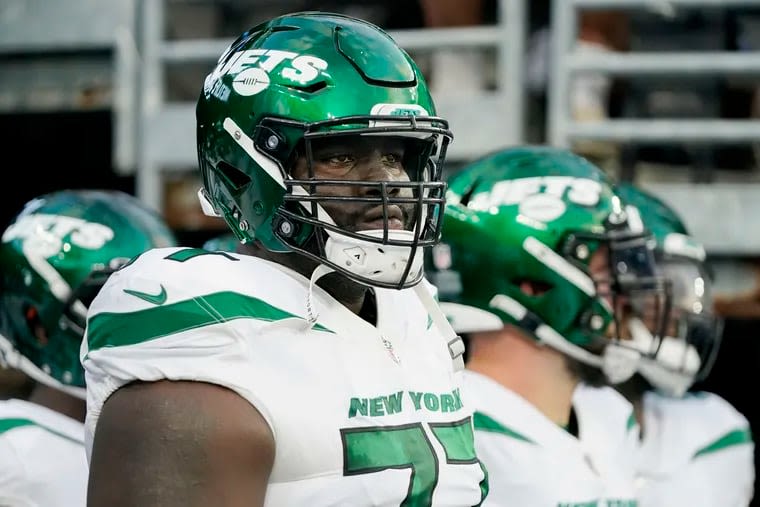 Mekhi Becton, once resistant to move on from left tackle, is embracing a versatile role with Eagles