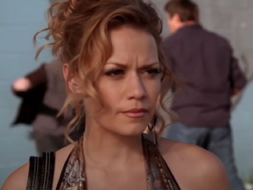 Bethany Joy Lenz Wants A One Tree Hill Reunion On Hallmark, And She Already Has An Idea I’m On Board With