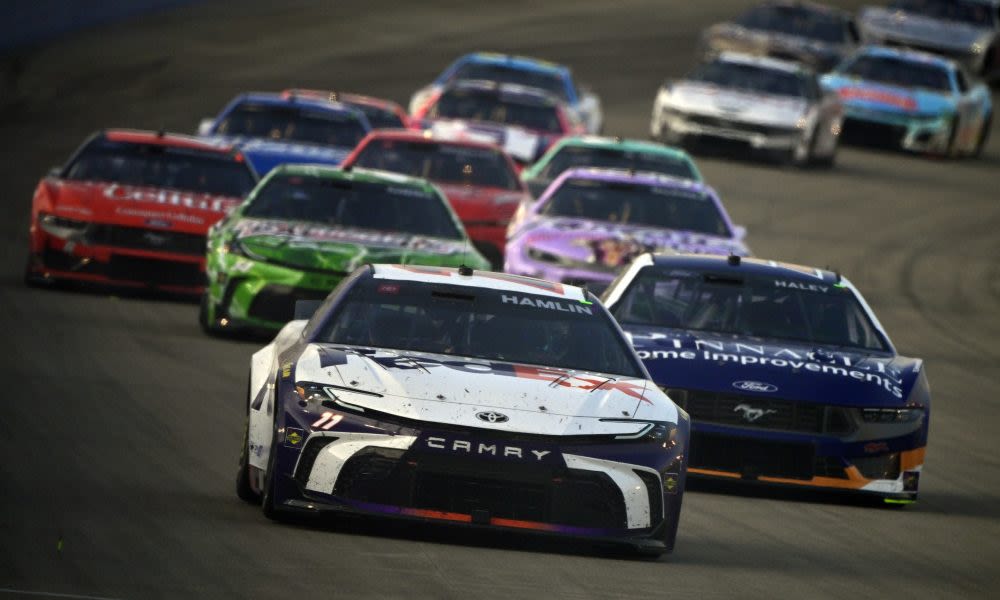 One restart too many for Hamlin in Nashville