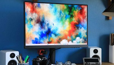 BenQ SW242Q review: Trying to make 16:10 monitors a thing again