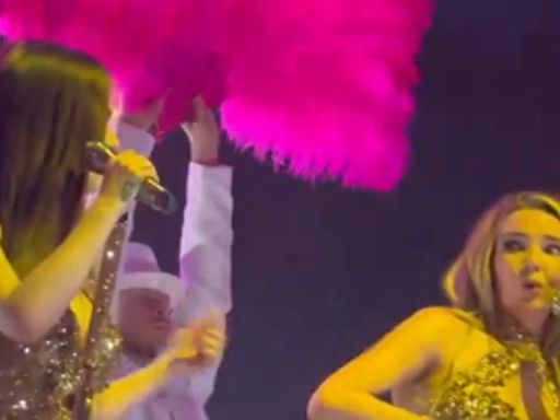 Nadine Coyle rescues Cheryl with emergency solo during Girls Aloud tour