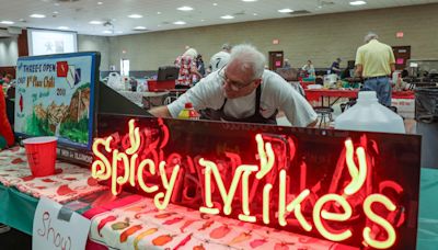 No sweat, but plenty of beans: Merrillville chili competitors share spicy tips as summer cookout season begins