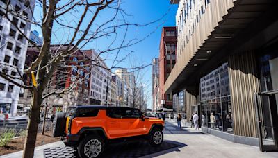 GM will relocate headquarters from RenCen to Detroit's new Hudson's building