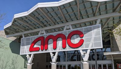 AMC stock nears the make or break price: buy or sell? | Invezz