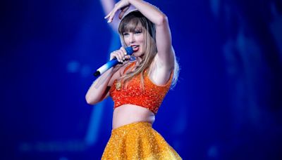 Taylor Swift "Insisted" on Her Mismatched 'Eras Tour' Outfits