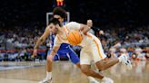 Tennessee basketball vs. Florida Atlantic in Sweet 16: Score prediction for March Madness