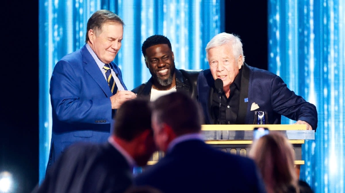 Robert Kraft Demands His Super Bowl Ring Back From Vladimir Putin at Roast of Tom Brady