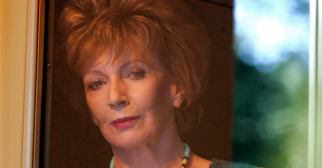 Edna O’Brien, Writer Who Gave Voice to Women’s Passions, Dies at 93