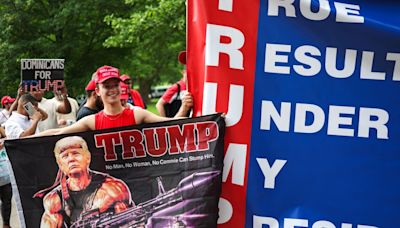 Hundreds of Trump supporters pack Bronx rally as protesters jeer outside