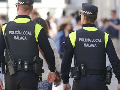 Málaga denuncia a 29 personas por orinar, defecar o escupir en la calle