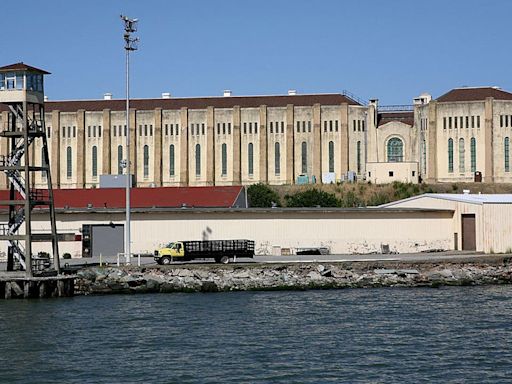 Transfer of San Quentin death row inmates to Chino prison prompts safety concerns