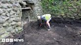 Anglesey: Roman and medieval past unearthed in churchyard dig