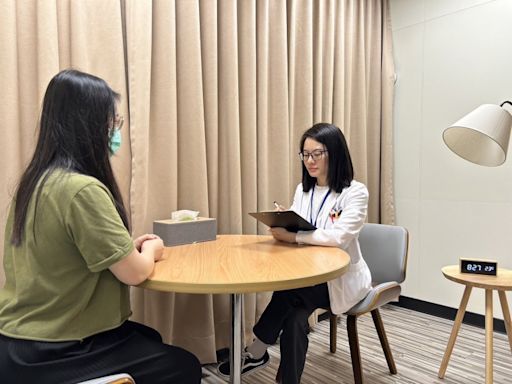 不知如何陪伴憂鬱症患者 桃療臨床心理師提醒「4不4要」 - 自由健康網