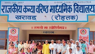 Rohtak villagers support govt in constructing school building