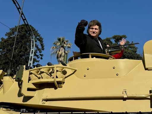 El desfile militar en Argentina organizado por el Gobierno de Milei, en imágenes