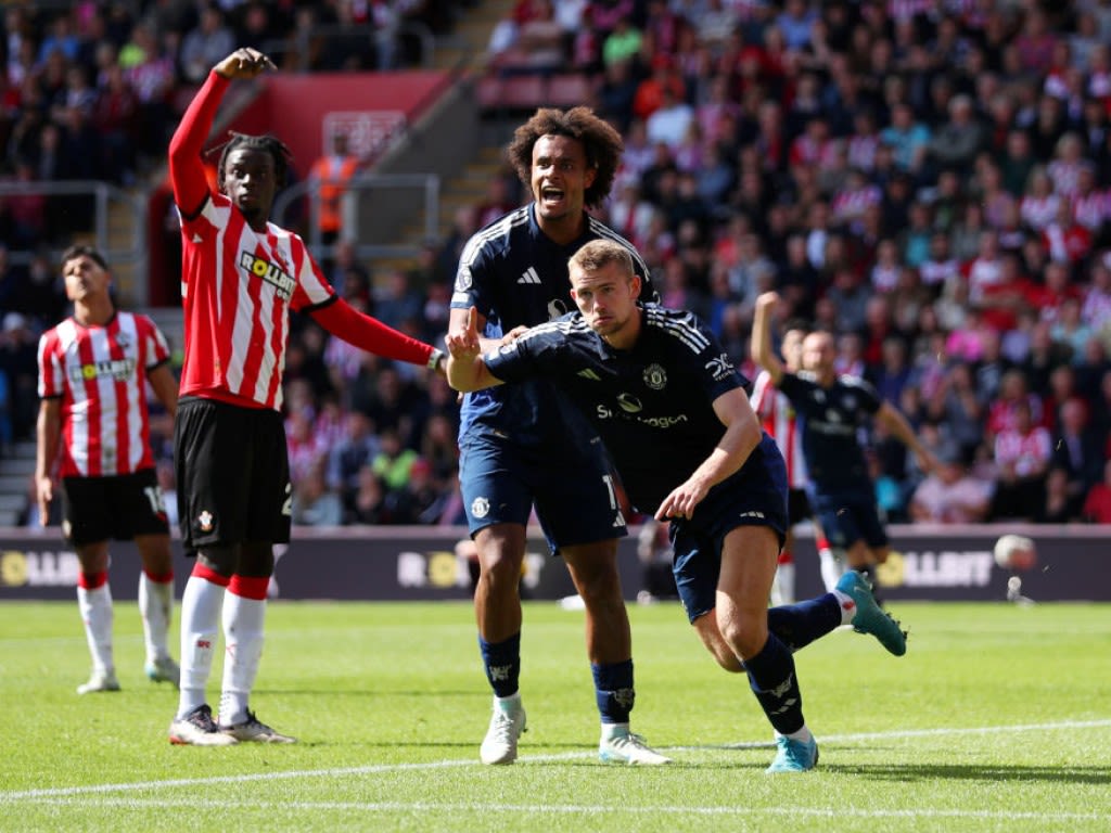 Matthijs de Ligt scores debut goal in rollercoaster half for Man Utd