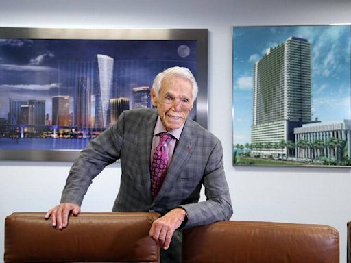 Tibor Hollo, real estate pioneer in downtown Miami and Edgewater, dies at 96