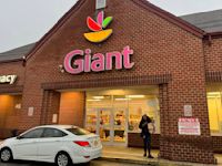 Giant Food bans large bags at some, but not all, Baltimore stores