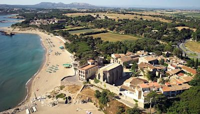 La pequeña villa medieval habitada desde el siglo VI a.C. que estaba separada de la península: en su castillo se inspiró el ‘Capitán Trueno’