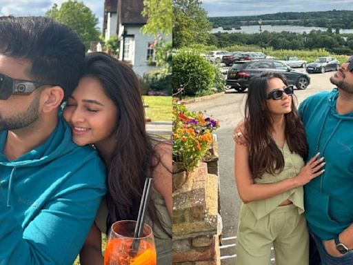 Karan Kundrra posts PHAT pictures ft lady love Tejasswi Prakash from their London diaries; SEE