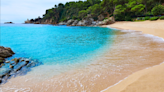 La playa de aguas cristalinas a 1h de Barcelona que enamora incluso al 'National Geographic'