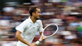 Medvedev vence a Sinner en cinco sets y se medirá a Alcaraz en semifinales de Wimbledon