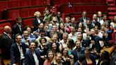 Frankreichs Politiker suchen nach einer möglichen Parlamentsmehrheit