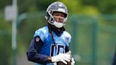 Report: Titans' receiver DeAndre Hopkins expected to miss 4-6 weeks with knee injury