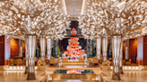 Así son los deslumbrantes árboles de Navidad de los hoteles más lujosos
