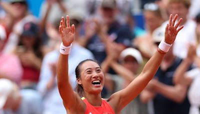 Paris 2024 tennis: Zheng shocks Swiatek for shot at gold as Djokovic and Alcaraz move closer to dream Olympic final