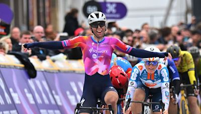 ‘The yellow jersey is awaiting’ - Vos, Wiebes and Kool in Dutch rush for home glory on Tour de France Femmes