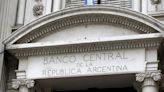 El BCRA envió oro de las reservas al exterior y Caputo explicó los motivos