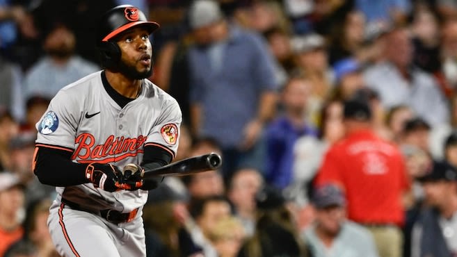 Cedric Mullins homers twice, Albert Suárez pitches a gem when Orioles need it most