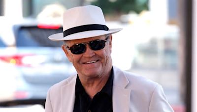 The Monkees’ Micky Dolenz, A Physics Connoisseur. Who Knew?