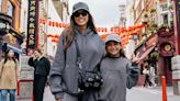 Tal mãe, tal filha: Deborah Secco combina looks com Maria Flor em viagem pela Europa: ‘Andamos iguais’; fotos