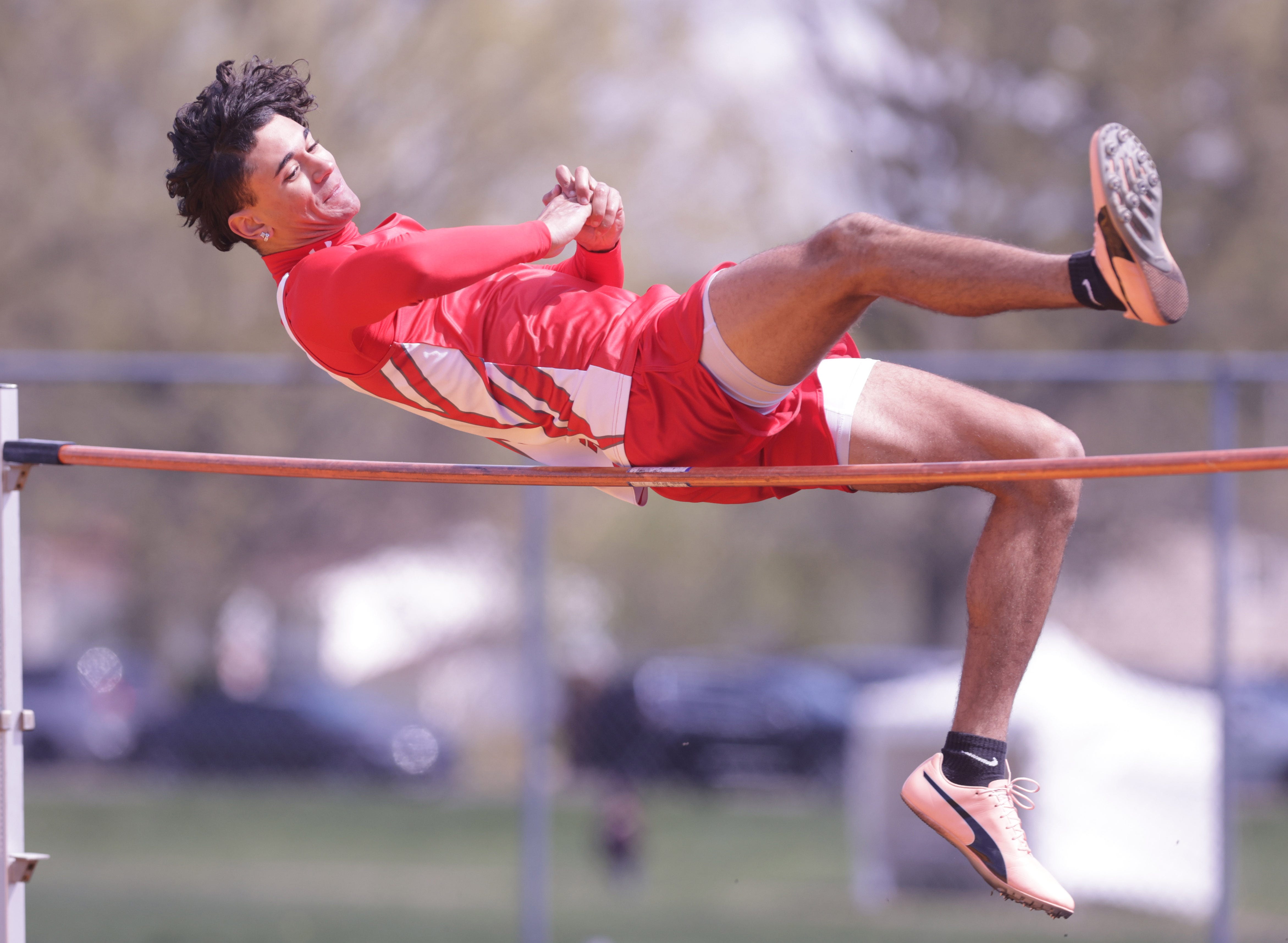 'I can go higher': Canton South's Julius Kimbrough thriving as a first-year high jumper