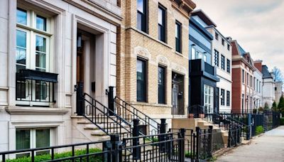 Pros and Cons of Investing in Chicago Real Estate