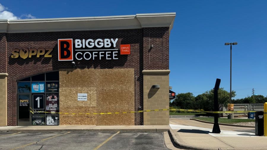 First responders remove trapped driver who crashed into Buchanan strip mall, 2 stores temporarily closed