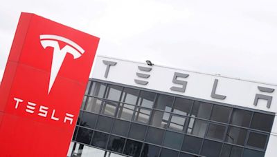 Acionistas da Tesla aprovam pagamento de US$56 bilhões a Elon Musk Por Reuters