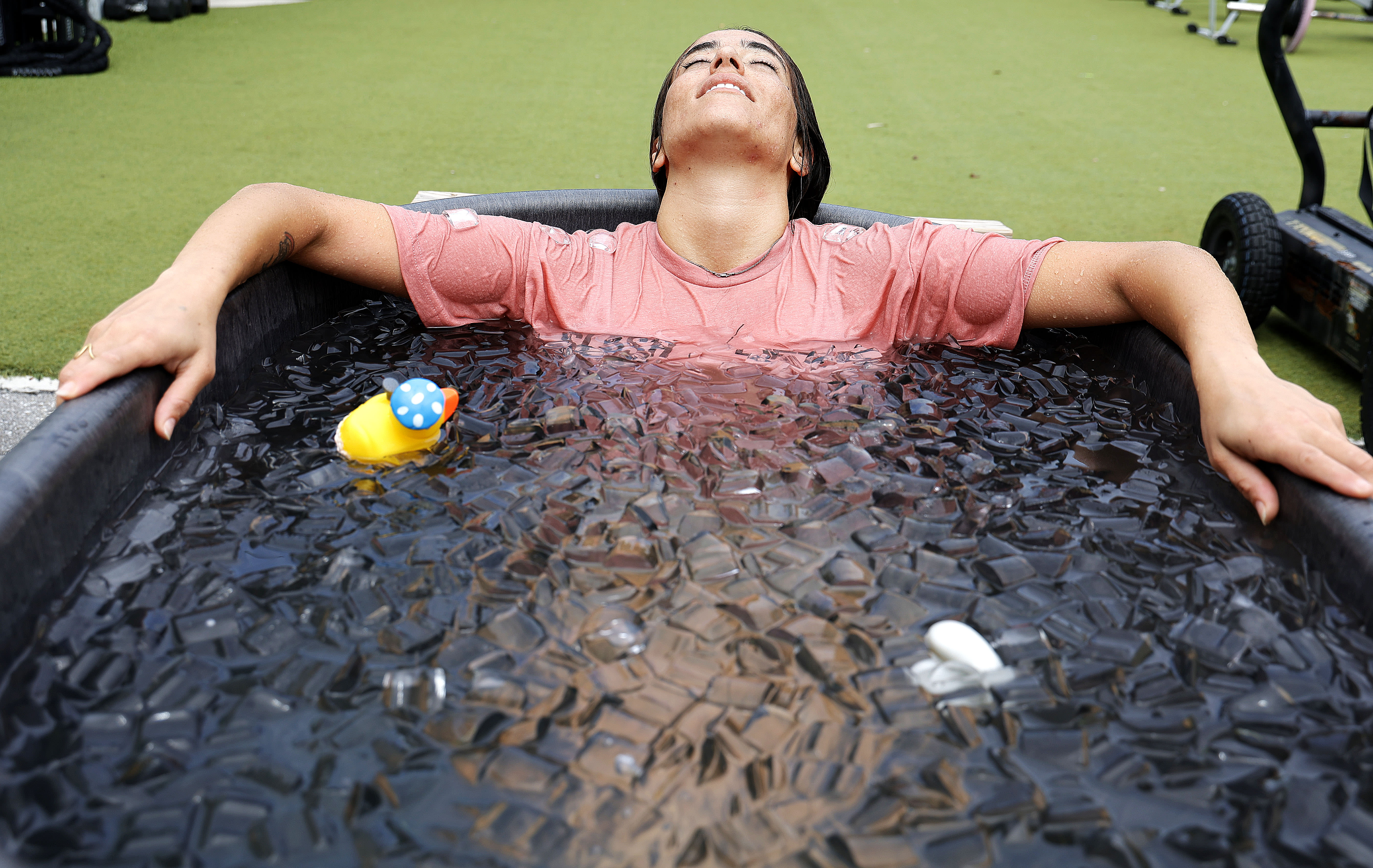 Ice immersion becomes popular as Fla. temperatures rise