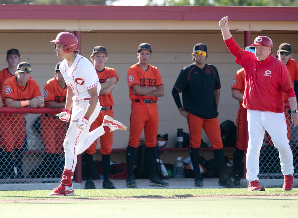 Seth Hernandez lifts Corona baseball team past Huntington Beach, into Division 1 championship game