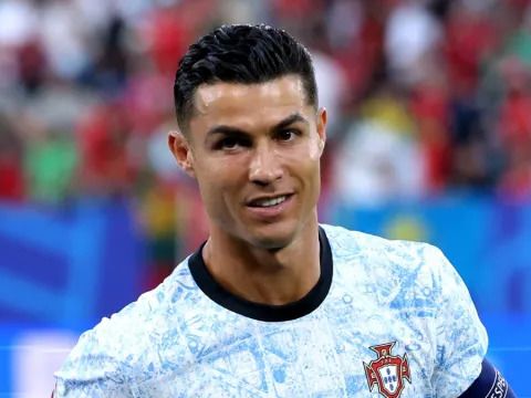 Cristiano Ronaldo Net Worth 2024: How Much Money Does He Make?