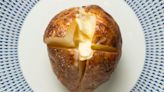 Five ways a baked potato provides a healthier alternative for dinner