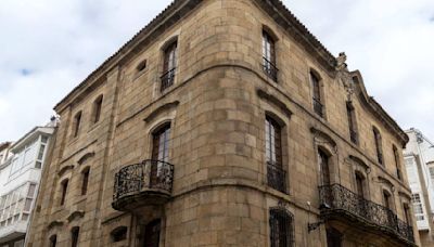 A Coruña abordará en breve la eliminación de 14 elementos franquistas de su callejero