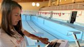 La concejala de Deportes reduce a 'incidencia administrativa' la denuncia del PSOE sobre las altas de los empleados de las piscinas de verano de Ponferrada