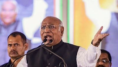 Mumbai Congress leaders seek appointment to meet Mallikarjun Kharge as infighting looms