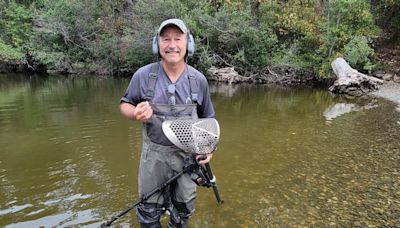 'Miracle find': Detectorist reunites Greater Victoria woman with missing ring